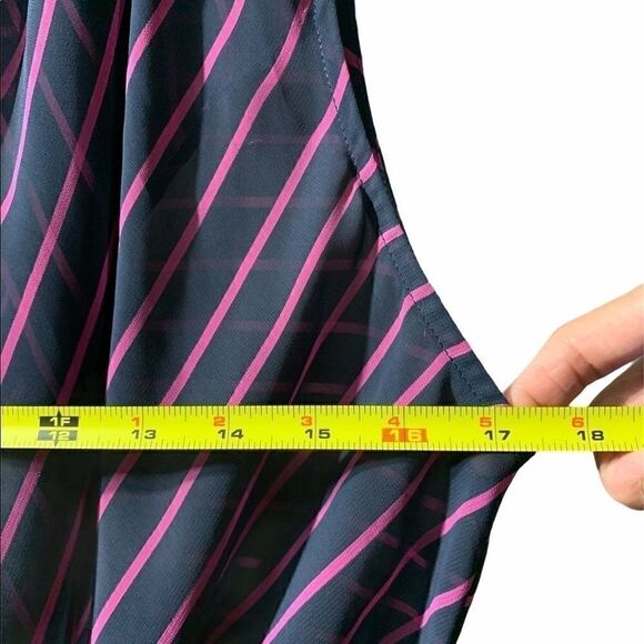 PERIPHERY Sleeveless Blouse   - Picture 4 of 7